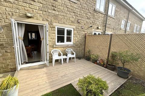 3 bedroom townhouse for sale, Heathcliff Mews, Thornton