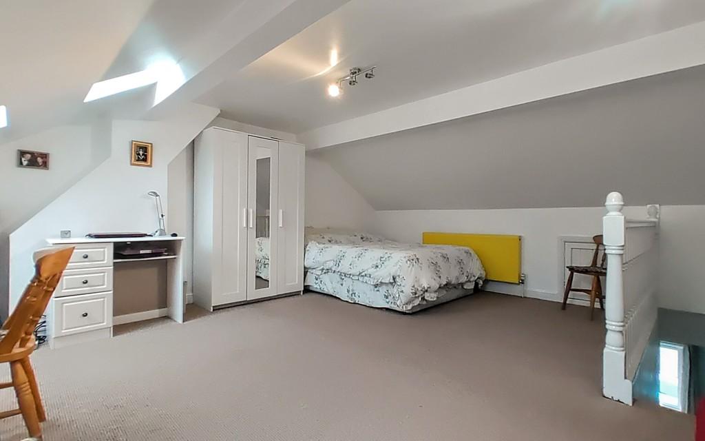 Bed2