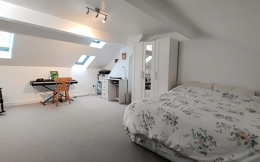 Bed2-