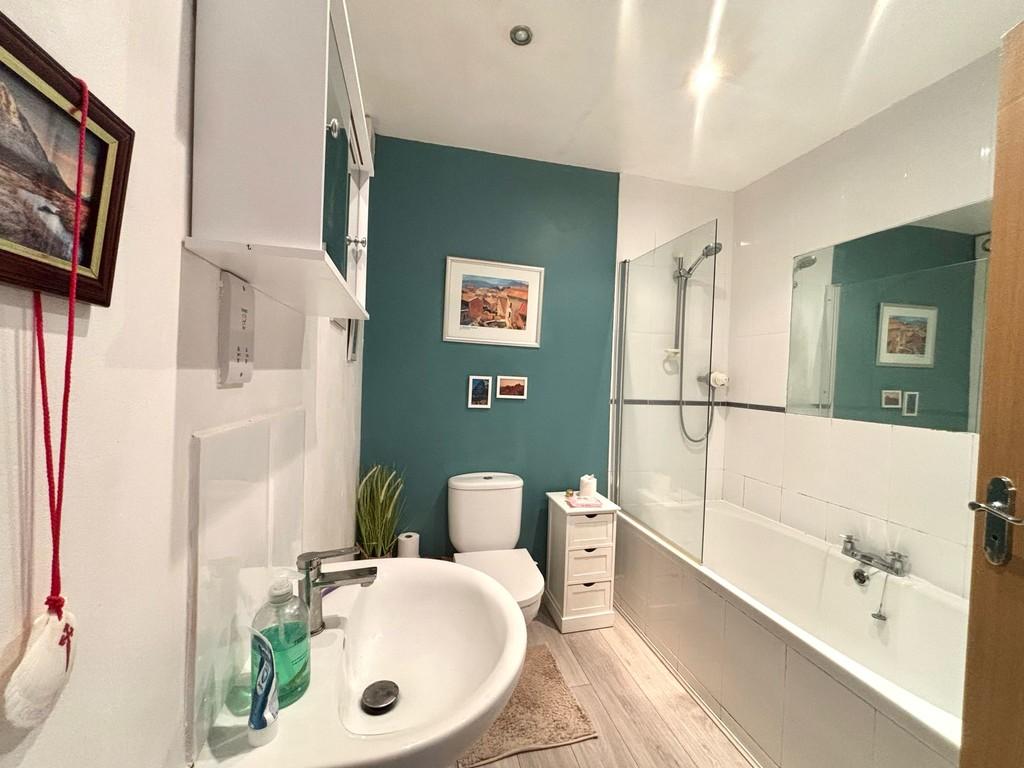 Bathroom 2