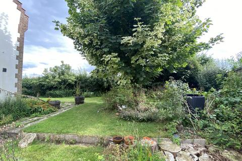 5 Barningham Place, Matlaske, Norwich, NR11 7JQ