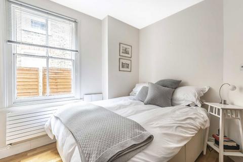 2 bedroom flat to rent, Glenfield Road, London SW12