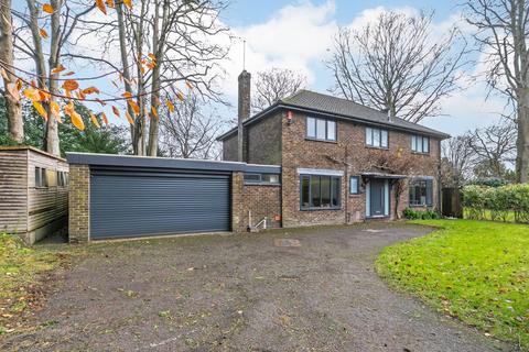 4 bedroom detached house for sale, Chilbolton Avenue, Winchester, SO22