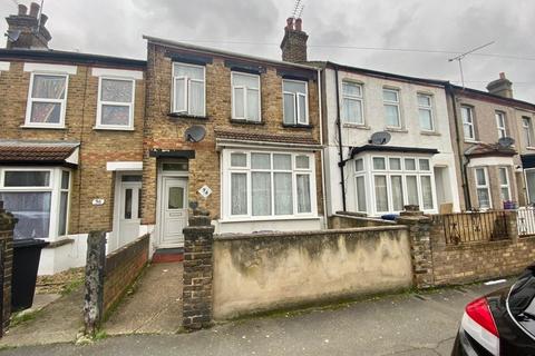 3 bedroom terraced house for sale, Endsleigh Road, Southall