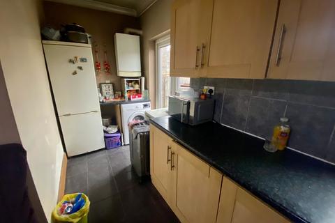 3 bedroom terraced house for sale, Endsleigh Road, Southall