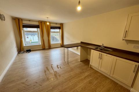 2 bedroom flat to rent, John Street, Abercwmboi, Aberdare. CF44 6BH