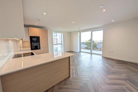 3 bedroom flat to rent, Bower House 4 The Hyde, London NW9