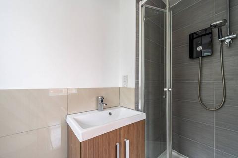27 Albatross Close, London, E6 5NX