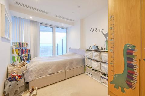 2 bedroom flat for sale, Arena Tower, Canary Wharf, London, E14