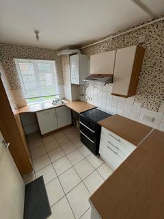 2 bedroom apartment to rent, Fullerton Close, Southampton