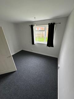 2 bedroom apartment to rent, Fullerton Close, Southampton