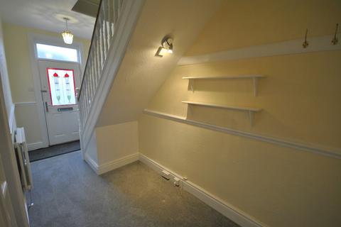 2 bedroom terraced house for sale, Westgate, Doncaster DN11