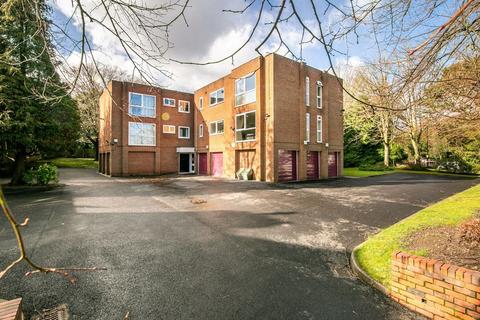 3 bedroom flat to rent, Summerfield Court, Edgbaston B15