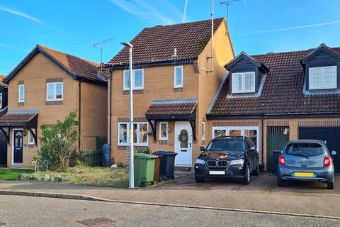 3 bedroom link detached house for sale, Hollybush Road, North Walsham