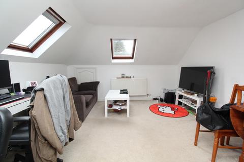 2 bedroom apartment to rent, Penn Hill Avenue, Poole