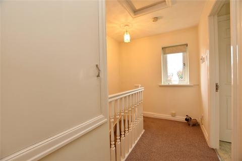 4 Clitheroe Close, Heywood, OL10 4XF