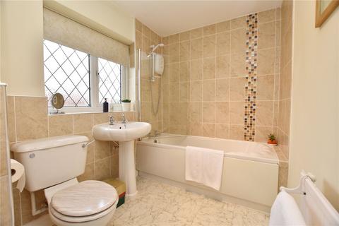 4 Clitheroe Close, Heywood, OL10 4XF