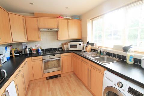 3 bedroom link detached house to rent, Clover Way, Hatfield, AL10