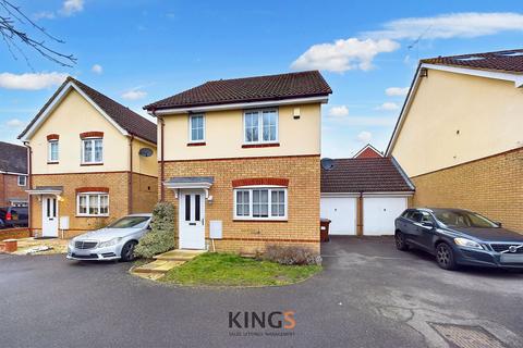 3 bedroom link detached house to rent, Clover Way, Hatfield, AL10