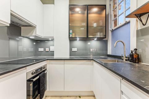 1 bedroom flat for sale, Cheyne Row, Chelsea, London