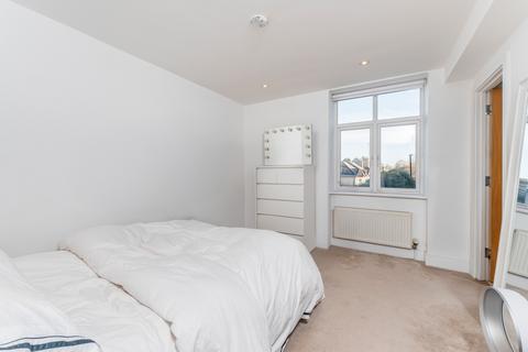 2 bedroom flat for sale, Woodlands Heights, Vanbrugh Hill, London