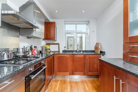 2 bedroom flat for sale, Woodlands Heights, Vanbrugh Hill, London