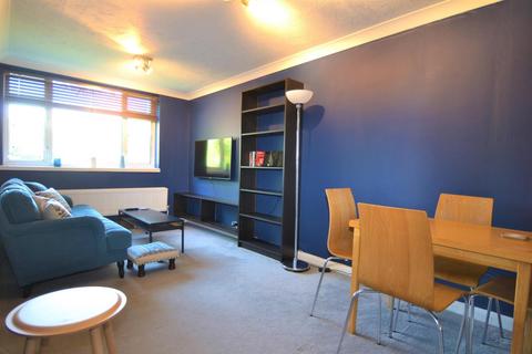 1 bedroom flat to rent, Tabard House, 22 Upper Teddington Road, Kingston upon Thames