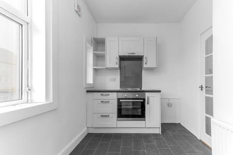 2 bedroom ground floor flat for sale, Loney Crescent, Denny, FK6