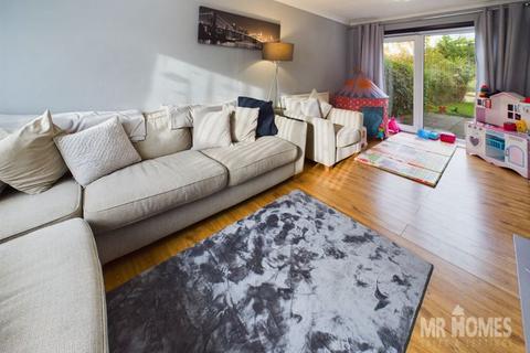 undefined, Instow Place, Llanrumney, Cardiff, CF3 5TN