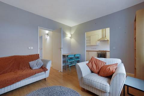 2 bedroom apartment for sale, New Road, Rochester