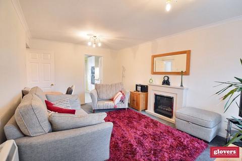 2 bedroom maisonette for sale, Wynfield Gardens, Kings Heath, Birmingham, B14