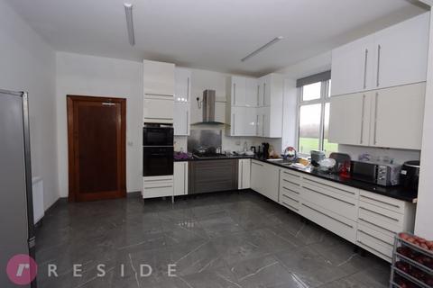 6 bedroom detached house for sale, Wardle Road, Rochdale OL12