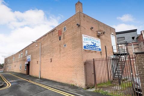 St. Helens Road, Bolton, Daubhill