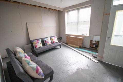 91 Plodder Lane, Farnworth, Bolton, BL4 0BX