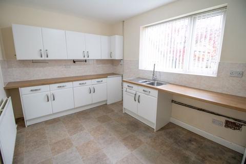 3 bedroom semi-detached house for sale, Ruskin Avenue, Bolton BL4