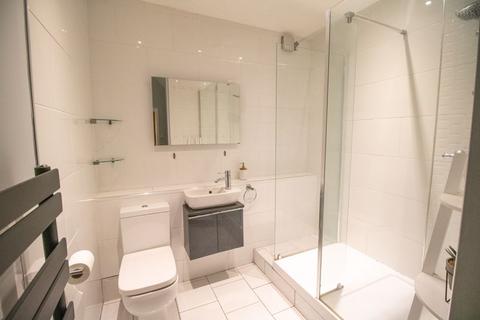 718 Plodder Lane, Farnworth, Bolton, BL4 0LN