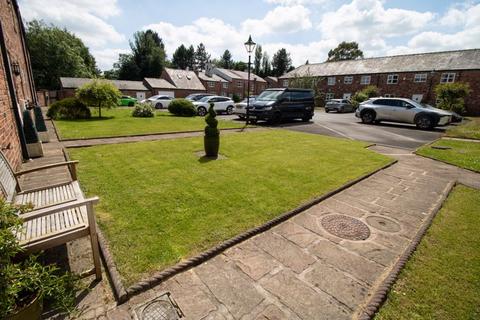 4 bedroom terraced house for sale, Off Plodder Lane, Bolton BL5