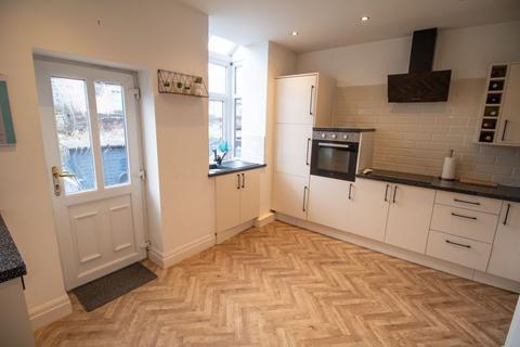 2 bedroom terraced house to rent, Maze Street, Bolton BL3