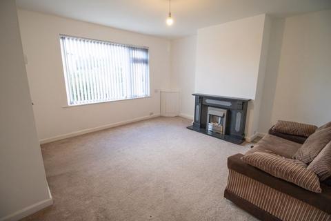 3 bedroom semi-detached house to rent, Lupin Avenue, Bolton BL4