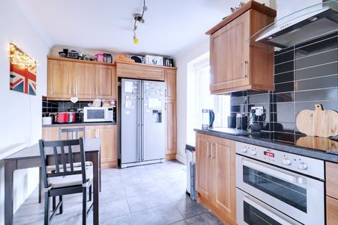 3 bedroom end of terrace house for sale, Stifford Road, South Ockendon RM15