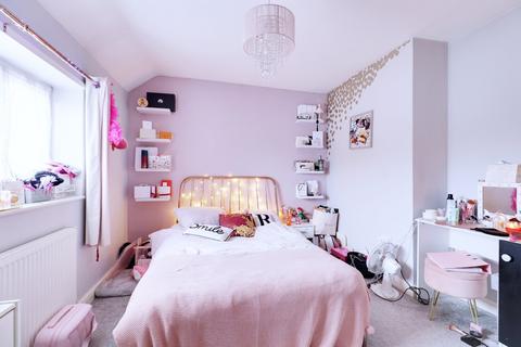 111 Stifford Road, South Ockendon, RM15 5NF