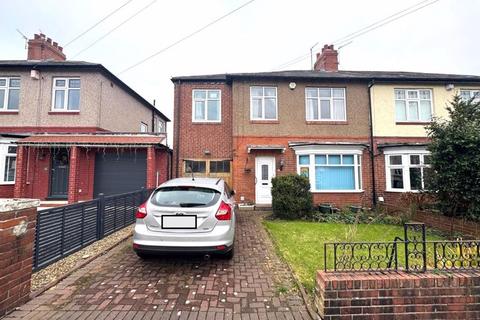 5 bedroom semi-detached house for sale, Eastlands, High Heaton