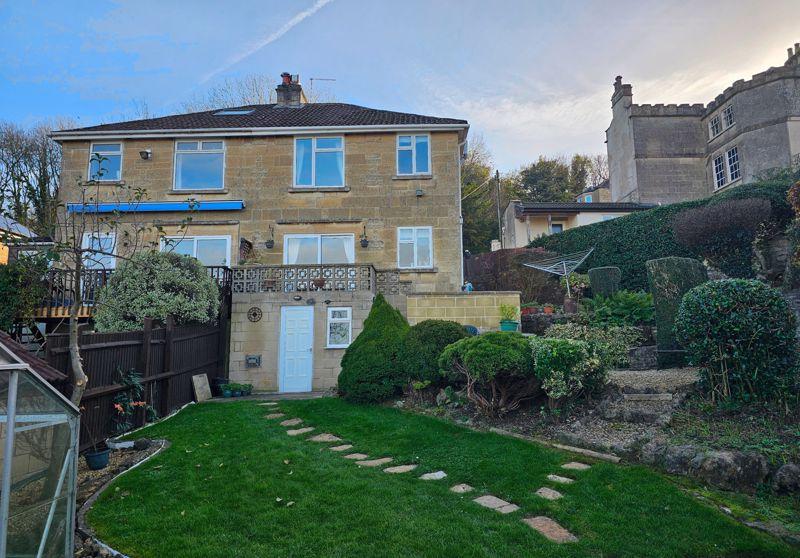 Garden to house