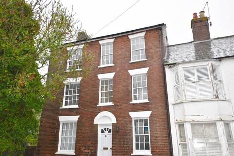 2 bedroom flat to rent, Bridge Place, Rye