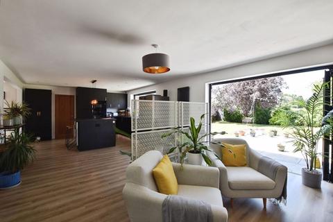 undefined, Chestnut Close, Salisbury                             *ACRE OF WATER MEADOW*