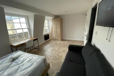 Studio to rent, Keasberry House, Henry Street