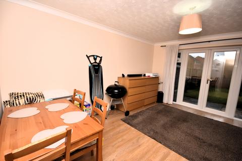 2 bedroom end of terrace house to rent, Aylesbury HP19