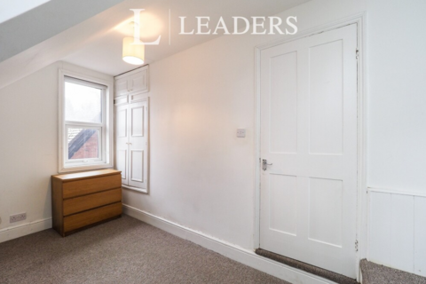 2 bedroom apartment to rent, Vickers Street, NG3