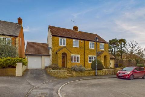 3 bedroom semi-detached house for sale, 70 Lampreys Lane, South Petherton