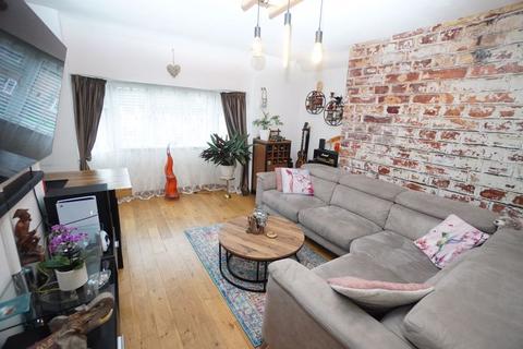 2 bedroom apartment for sale, Micklefield Road, High Wycombe HP13